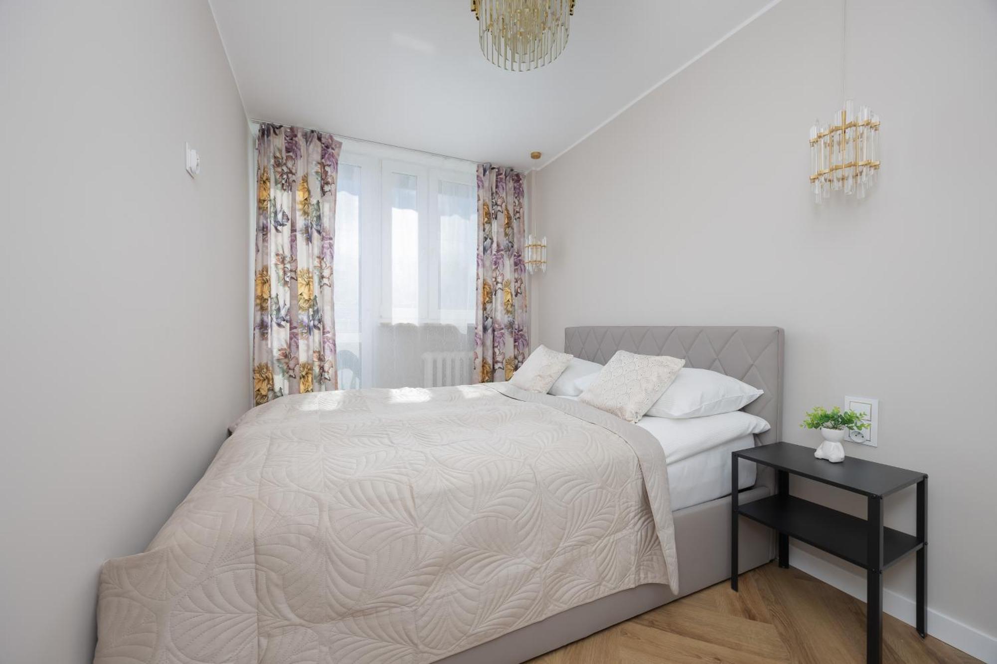 Apartment Tasteful Grzybowska Near Centre By Renters *