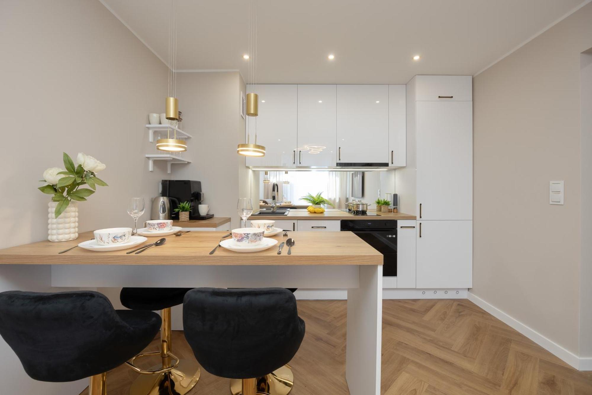 Apartment Tasteful Grzybowska Near Centre By Renters *