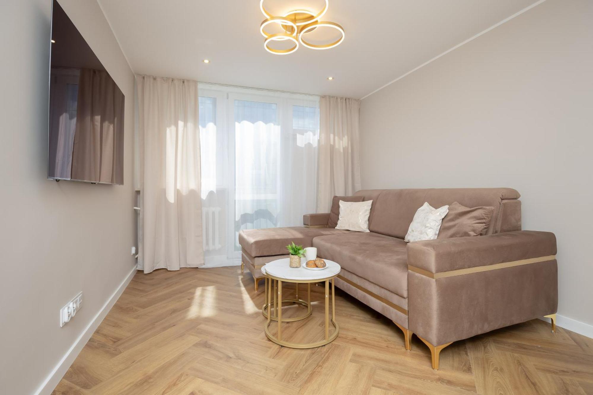 Apartment Tasteful Grzybowska Near Centre By Renters